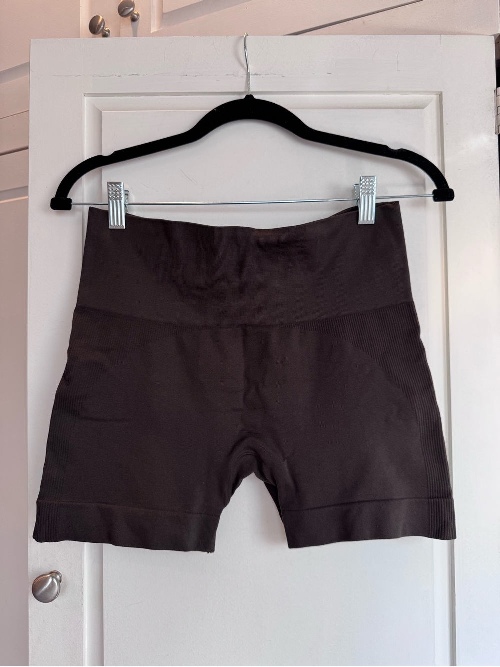 SET Active Ribbed Crop Tank and High-Waist Bike Shorts - Brown - Picture 5 of 7